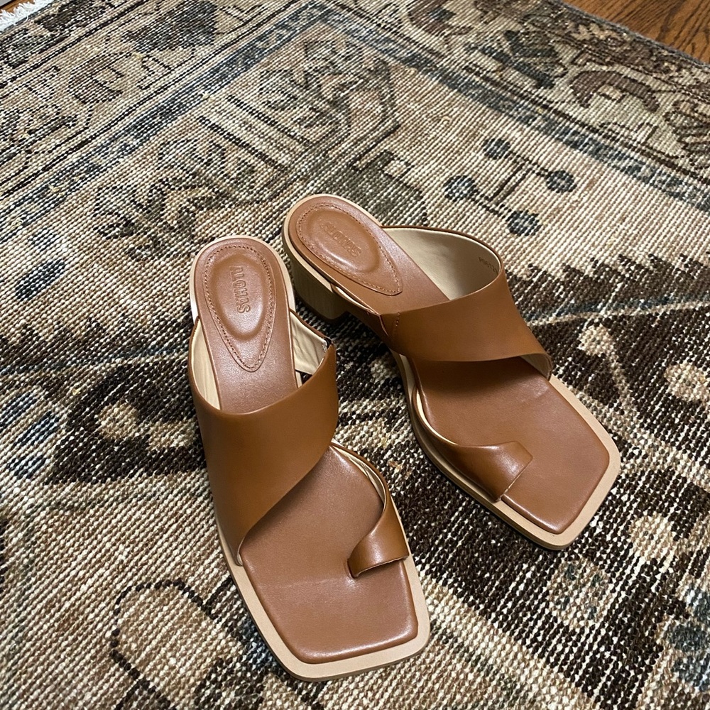 ALOHAS Brown Mules - Picture 2 of 5